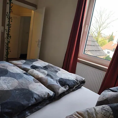 Statt - Individuelle, Gemuetliche Dachgeschosswohnung Zum Wohlfuehlen - Im Herzen Apartman Oldenburg