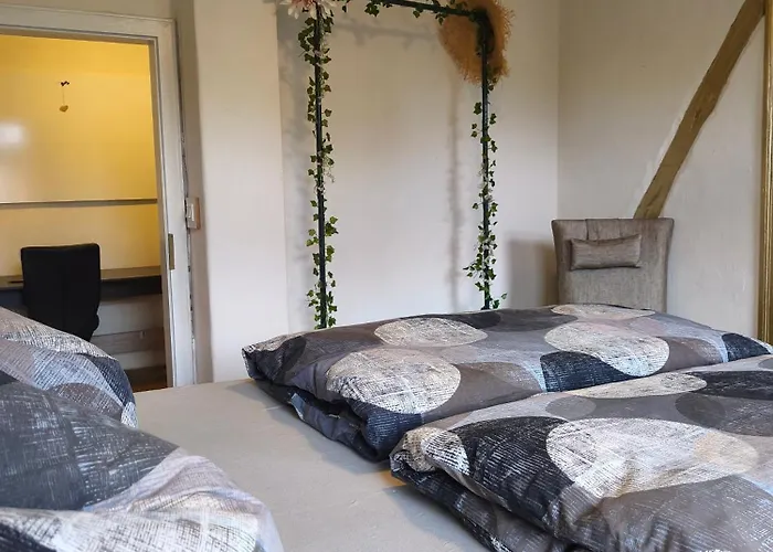 Statt - Individuelle, Gemuetliche Dachgeschosswohnung Zum Wohlfuehlen - Im Herzen Lejlighed