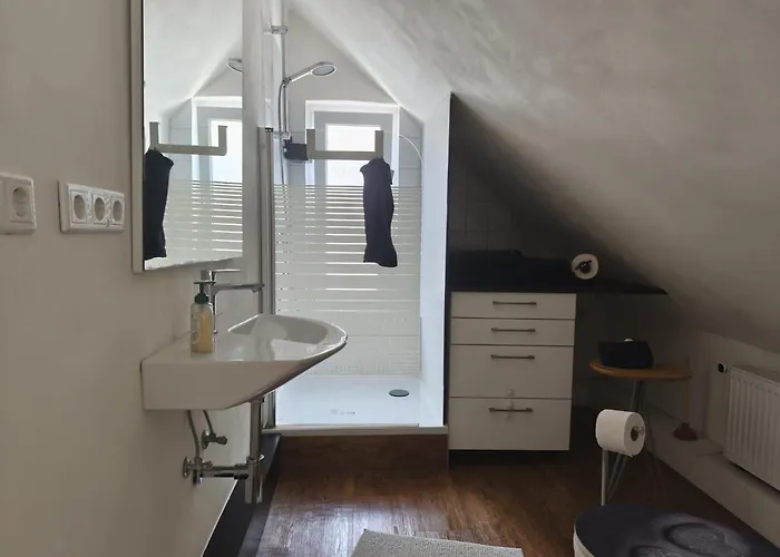 Statt - Individuelle, Gemuetliche Dachgeschosswohnung Zum Wohlfuehlen - Im Herzen Lejlighed *