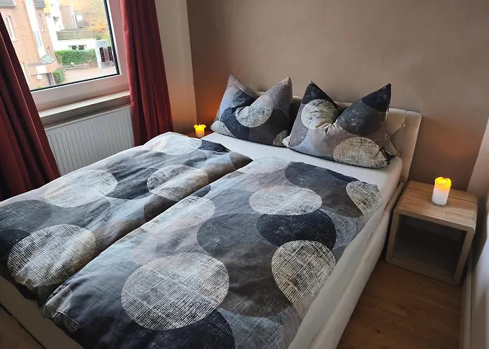 Lejlighed Statt - Individuelle, Gemuetliche Dachgeschosswohnung Zum Wohlfuehlen - Im Herzen Oldenburg